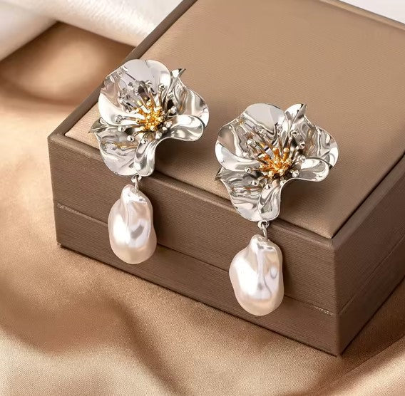 Vintage Silver Flower Pearl Earrings